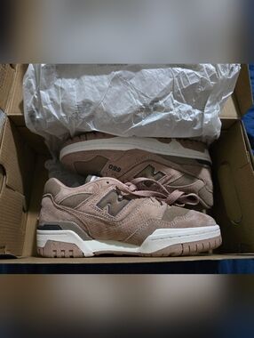 NIB, New Balance 550 Sneakers in Brown, Womens 6, Mens 4.5